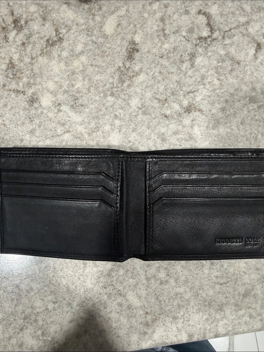 Kenneth Cole Black Leather Bifold Card Holder Wallet